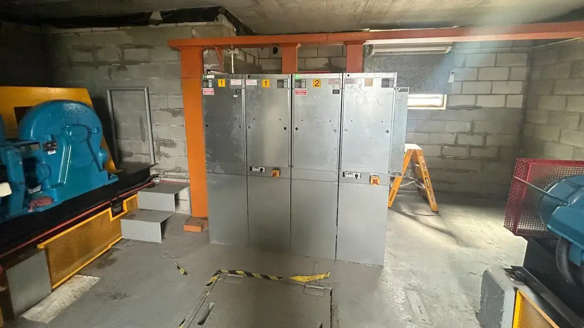 Electrician in Greenslopes apartment commercial electrical repairs