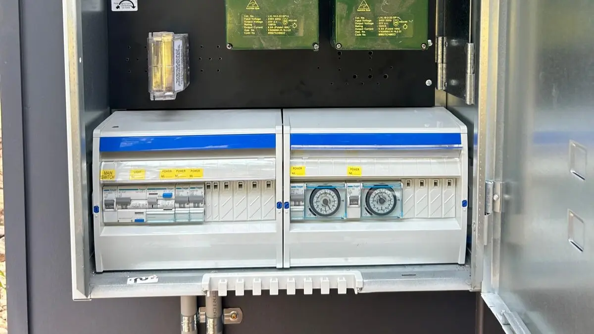 Electrician in Holland Park switchboard upgrade installation