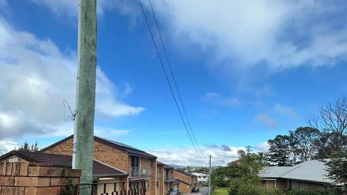Electrician in Mount Gravatt East property pole meterboard and switchboard upgrade